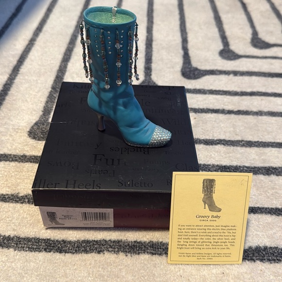 Groovy Baby - Boxed Just the Right Shoe-Raine Originals - Picture 2 of 8